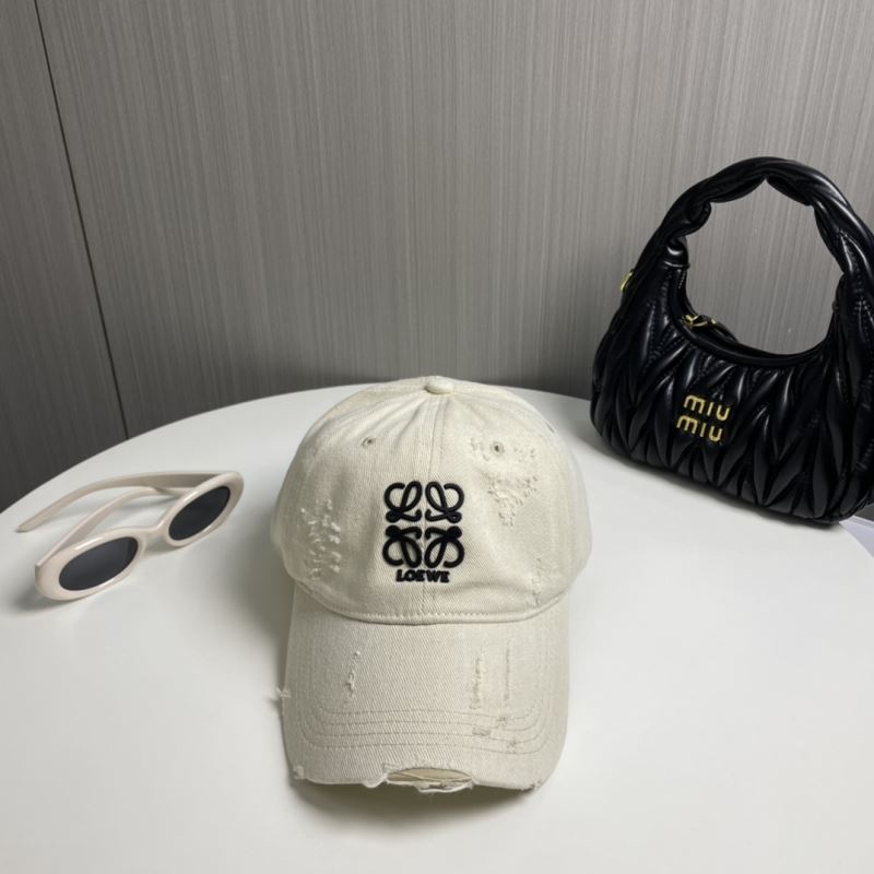 Loewe Caps